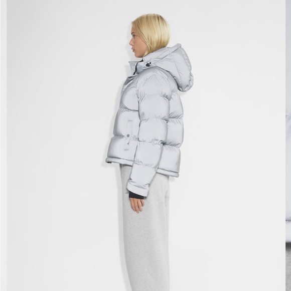 Aritzia Super Puff Shorty - Hi-Vis / reflective silver - Picture 6 of 9